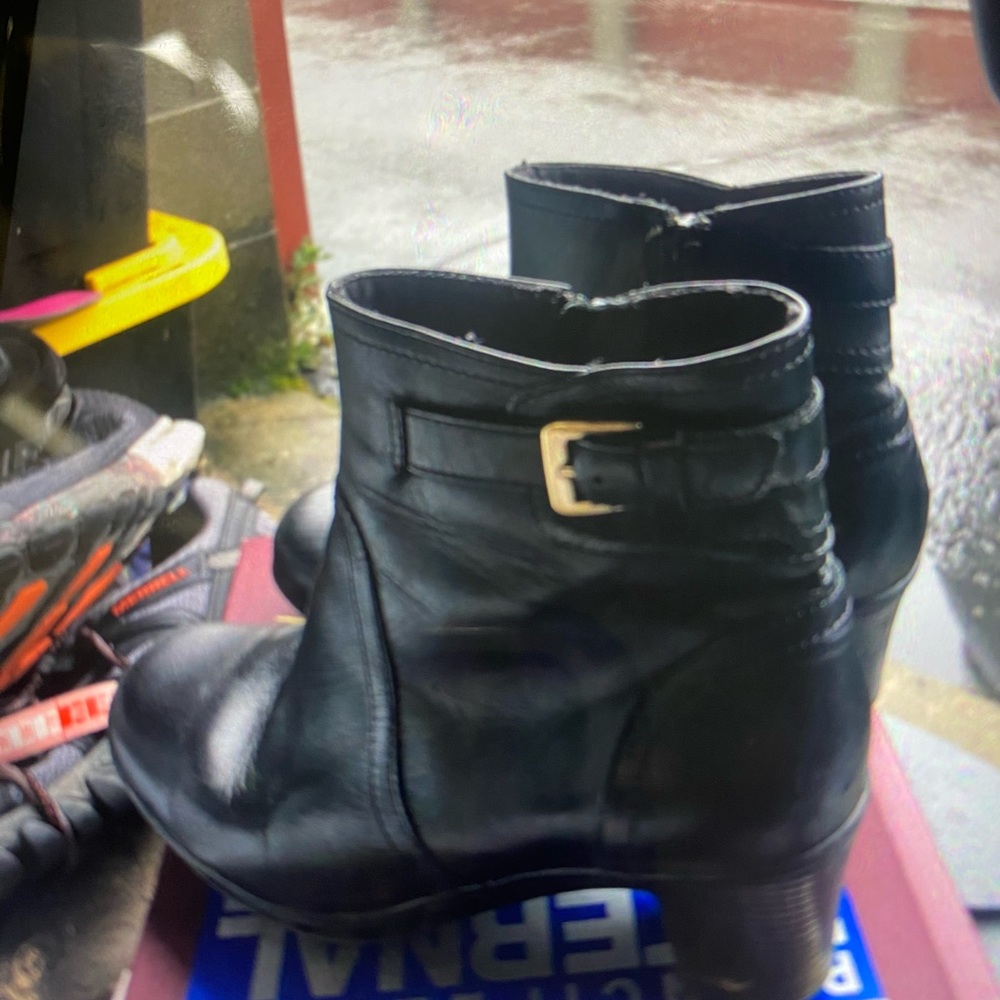Clarks Dream Harmony Women's Black Leather Ankle Boots Size 6M
